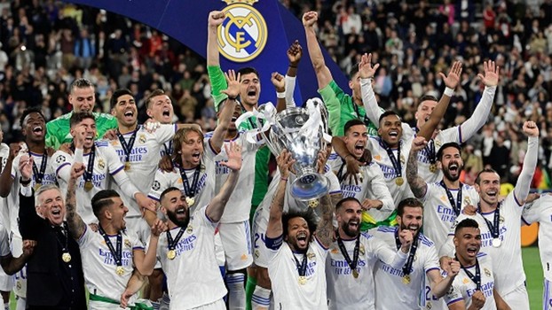 برشلونة يهنئ ريال مدريد بعد التتويج بلقب دوري الابطال