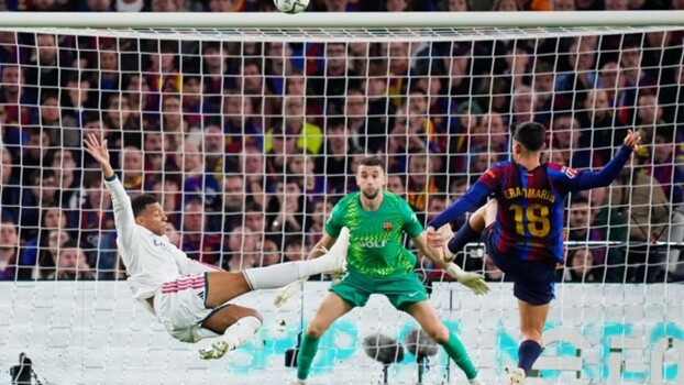 غارسيا يتحمل جزءاً من مسؤولية هدف ريال مدريد الحاسم أمام برشلونة