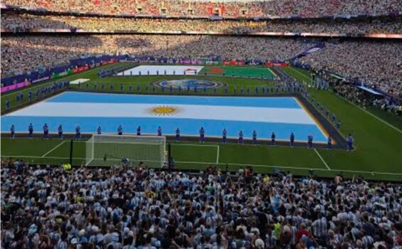 الفيفا يرصد ارتفاعًا كبيرًا في الإساءة عبر مواقع التواصل