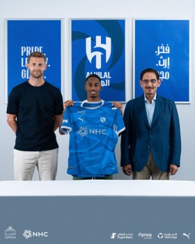 رسمياً: الهلال يعلن التعاقد مع الهولندي سامفريل