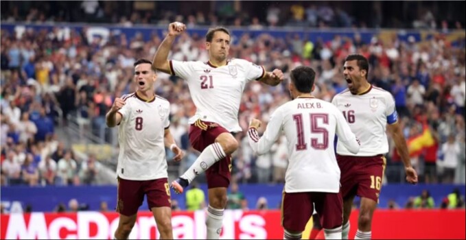 اويارزابال يدخل التاريخ مع منتخب اسبانيا