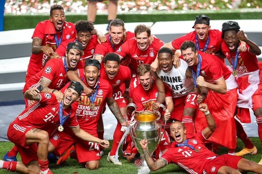 آب: الفريق البافاري يحسم لقب دوري الابطال، اشبيلية يدخل التاريخ، ميسي يريد الرحيل والكورونا تضرب بقوة