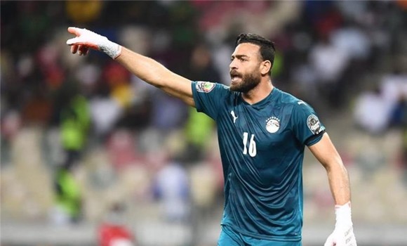 ابو جبل.. تجربة جديدة خارج الملاعب المصرية