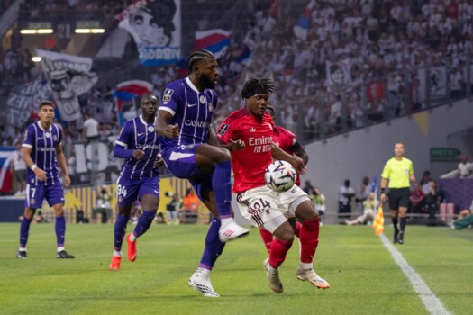 الدوري الفرنسي: ليون يفتتح موسمه بالفوز وبريست يتعادل مع لو مان