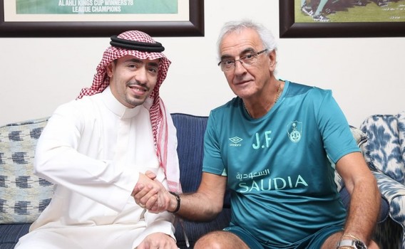 رسميا .. خورخي فوساتي مدربا للاهلي السعودي