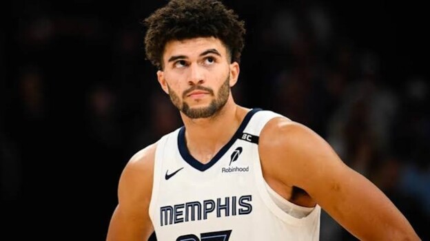 ثلاثة ارقام مزدوجة لبوزر في مباريات NBA فجر اليوم