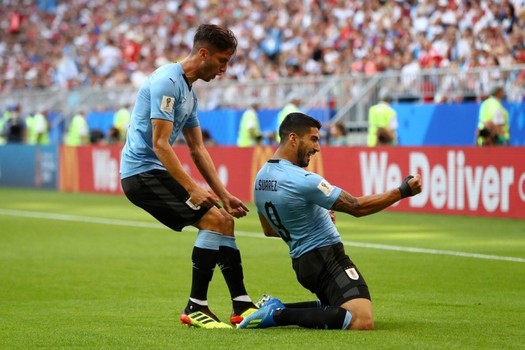 الاوروغواي تطيح بالمنتخب الروسي من الصدارة لتتربع مكانه