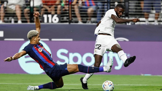 هدف رافينيا في مرمى ريال مدريد