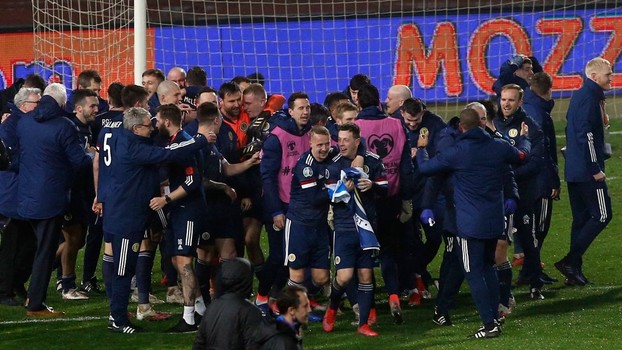 موجز الصباح: اكتمال عقد المتأهلين الى اليورو، تعادل الأرجنتين وباراغواي وريال مدريد يخطط لضم هالاند