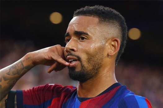 جيسوس: اللعب مع برشلونة حلم تحقق وهدفنا حصد الألقاب