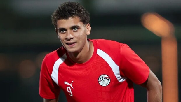 برشلونة يخشى إصابة حمزة عبد الكريم مع منتخب مصر