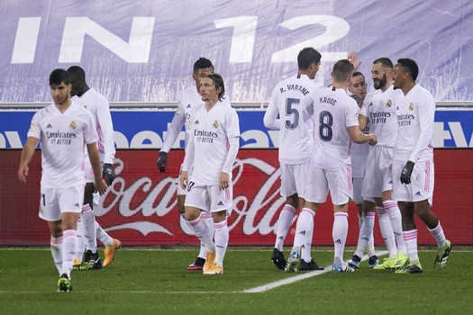 موجز الصباح: رباعية لريال مدريد، موناكو يتخطى مارسيليا، ديفينسا خوستيكا يظفر بلقب كوبا سود أميركانا وتاهل صعب للسيتي