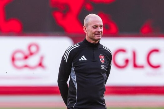 الاهلي يعلن رسميا إنهاء عقد المدرب  توروب بالتراضي