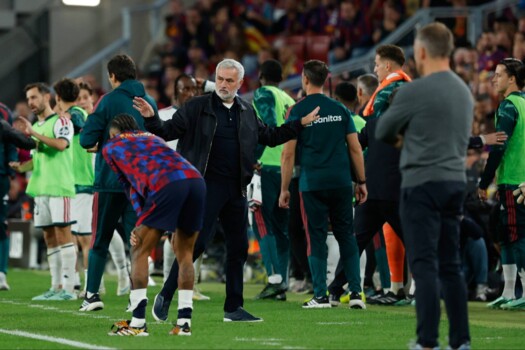 مورينيو يفك شيفرة برشلونة ويعيد ريال مدريد إلى سباق اللقب