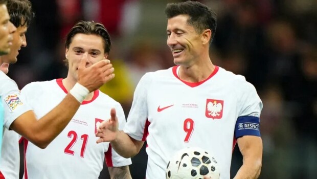 ليفاندوفسكي يحطم رقماً قياسياً لرونالدو في دوري الأمم الأوروبية