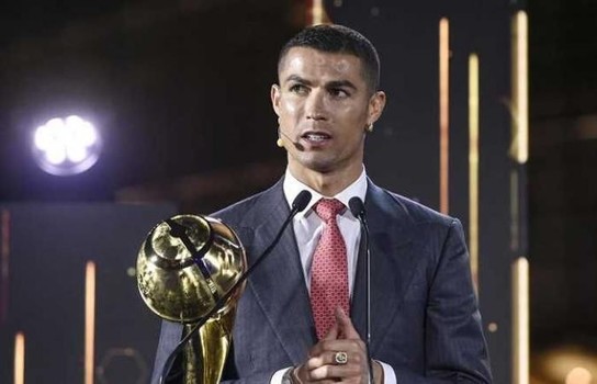 ابرز انجازات رونالدو بعد تتويجه بلقب لاعب القرن 