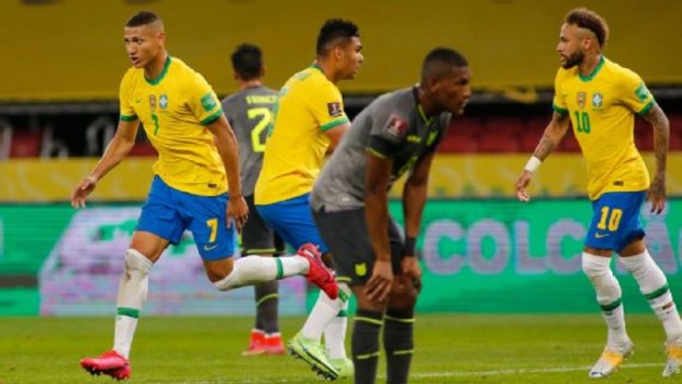 موجز الصباح: البرازيل تتخطى الإكوادور، رباعية لايطاليا، تهمة تلاعب في رولان غاروس ورومان راينز يعتدي بعنف على الثنائي ميستيريو