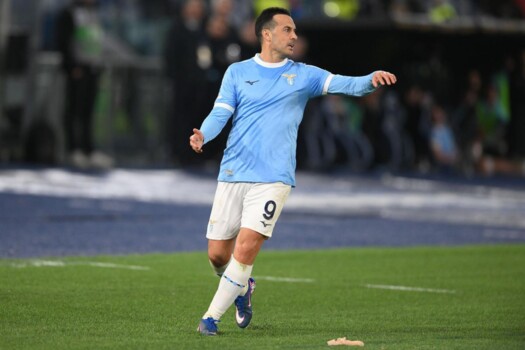 كامب نو يحتضن وداع بيدرو بعد مسيرة استمرت 20 عاماً