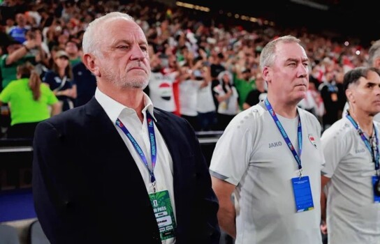 رسمياً.. مولنستين يغادر منتخب العراق لمهمة جديدة