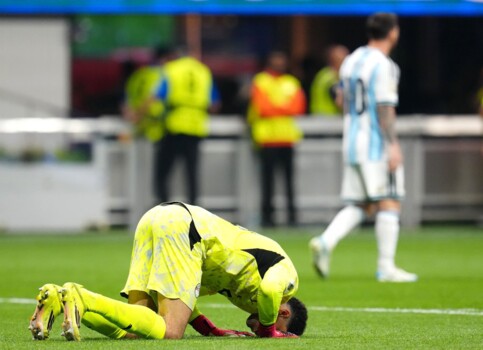 مصطفى شوبير يدخل قائمة تاريخية في كأس العالم