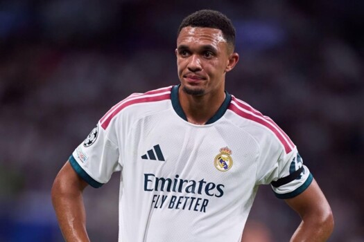 شكوك كبيرة حول استمرار الكسندر ارنولد في ريال مدريد