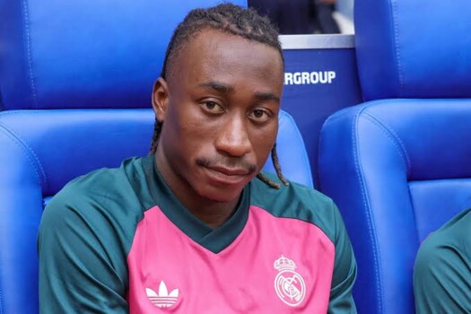 ديوماندي مستعد للتضحية من أجل مورينيو في ريال مدريد