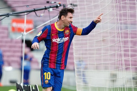 برشلونة يحدد موعداً نهائياً لتجديد عقد ميسي