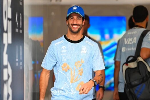 ريكياردو يستمتع بحياة ما بعد السباقات