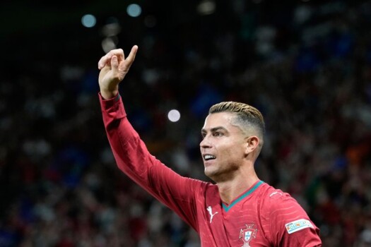 موجز المساء: نبتة تحمل اسم ميسي في البيرو، رئيس الاتحاد البرتغالي يساند كريستيانو، جماهير الريال سعيدة بغياب فينيسيوس، اليويفا يوجه سؤال للفيفا، سينر ما زال متفوقا" على زفيريف وريباكينا تغرد وحيدة في صدارة التصنيف