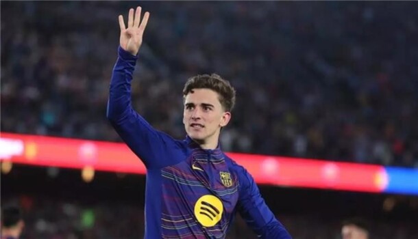 غافي يتبرع بـ 1.3 مليون يورو لبناء منازل للمحتاجين في إشبيلية