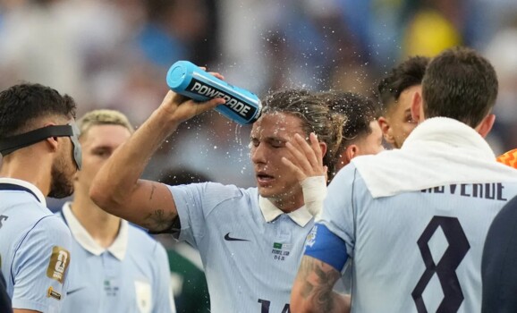 كأس العالم 2026: استراحات الترطيب تثير الجدل بين اللاعبين والجماهير