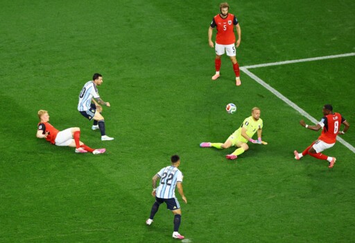ميسي يواصل معاناته مع ركلات الجزاء في كأس العالم
