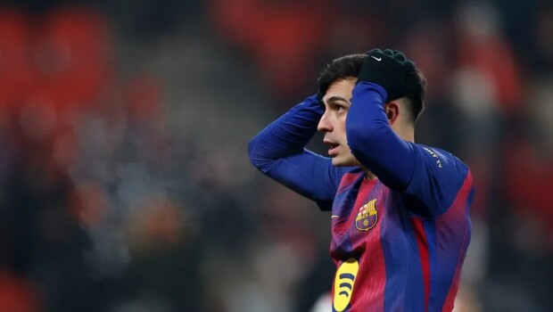 إصابة بيدري تُبعده عن برشلونة قرابة شهر