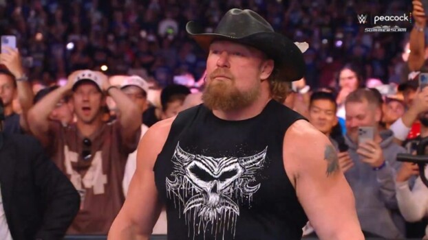 جون سينا سبب عودة بروك ليسنر الى WWE