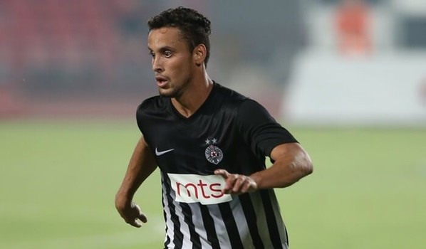 البرازيلي ليوناردو سوزا يكمل اجانب الاهلي السعودي