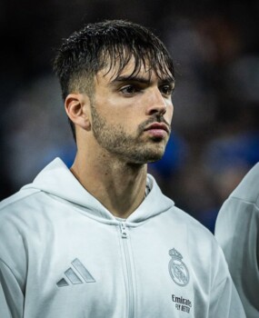غلطة سراي يسعى لضم مدافع ريال مدريد اسينسيو