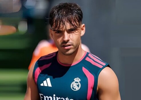 اصابة عضلية تُبعد مدافع ريال مدريد اسينسيو عدة أسابيع