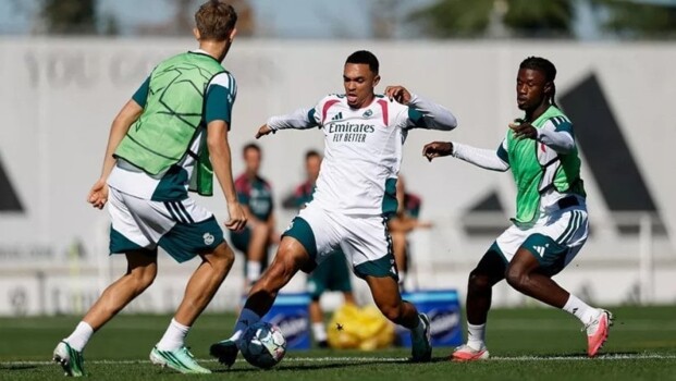 ريال مدريد يختتم استعداداته لمواجهة روما بغياب رودريغو واسينسيو