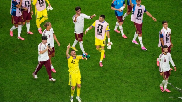موجز الصباح: اسبانيا الى نهائي المونديال على حساب فرنسا، عودة الـ MSN، ريال مدريد يسعى لتجريد برشلونة من امجاده وتوازن مالي مؤقت للاخير، الرياضي يتقدم في السلسلة على الانطونية