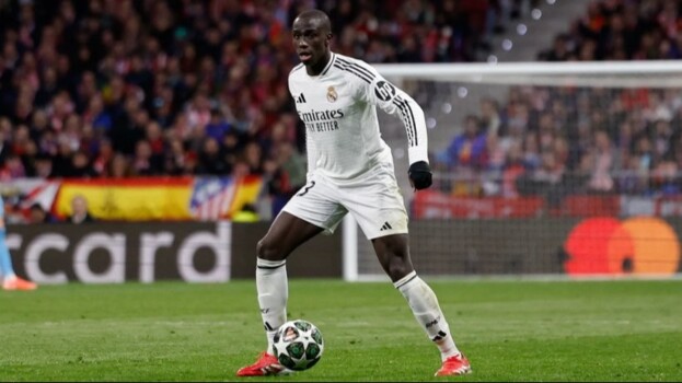 انتقادات لريال مدريد بسبب طريقة التعامل مع تجديد عقد فيرلاند ميندي