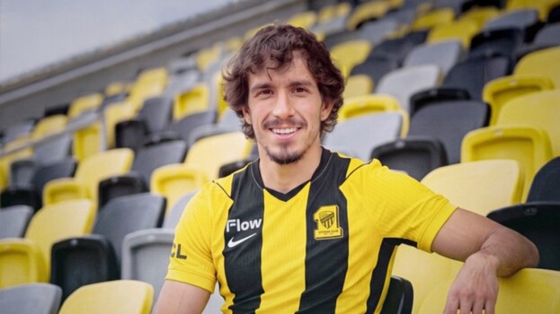 فارس عابدي ينتقل من نيوم الى الاتحاد رسميا