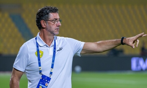فيتوريا يتمسك بآمال الوصل في التأهل رغم الخسارة أمام الاهلي
