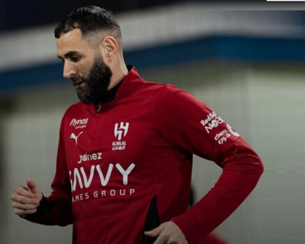 بنزيما يرفض الرحيل عن الهلال