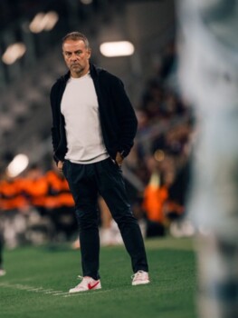 فليك: سعيد بالنتيجة ويامال لاعب مذهل