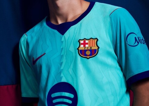 برشلونة يكشف القميص الثالث لموسم 2026-2027
