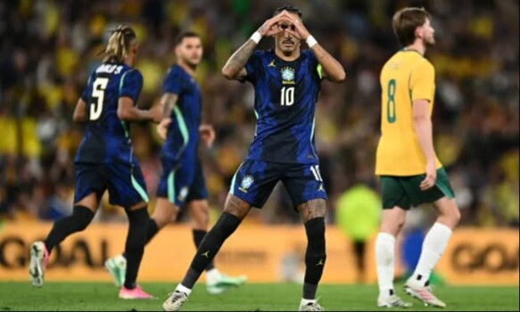رافينيا يخطف القلوب باحتفال النظارات إهداءً للطفل كفيف البصر