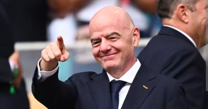 الفيفا يعتزم مناقشة توسيع كأس العالم المقبلة