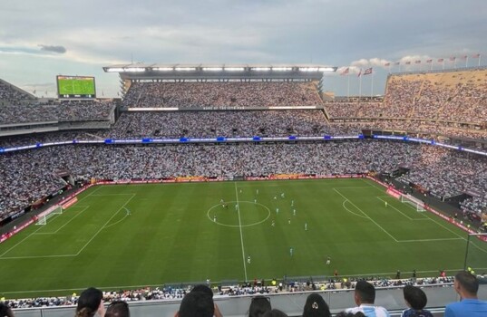 حضور جماهيري قياسي في ودية الارجنتين وهندوراس بتكساس