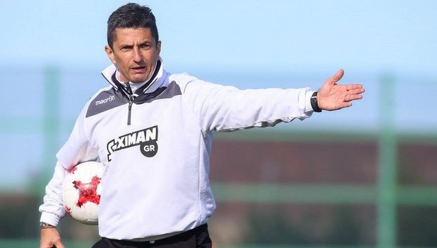 رسميا..رازفان لوشيسكو يقود الهلال السعودي لموسمين