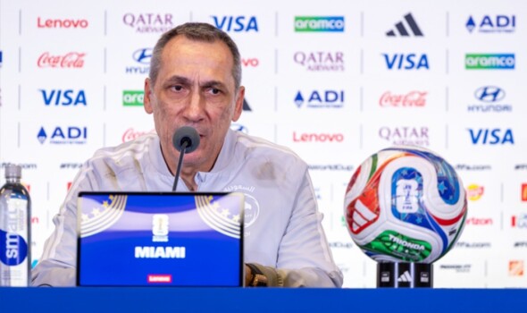 دونيس: المنتخب السعودي لن يكتفي بالدفاع امام الاوروغواي